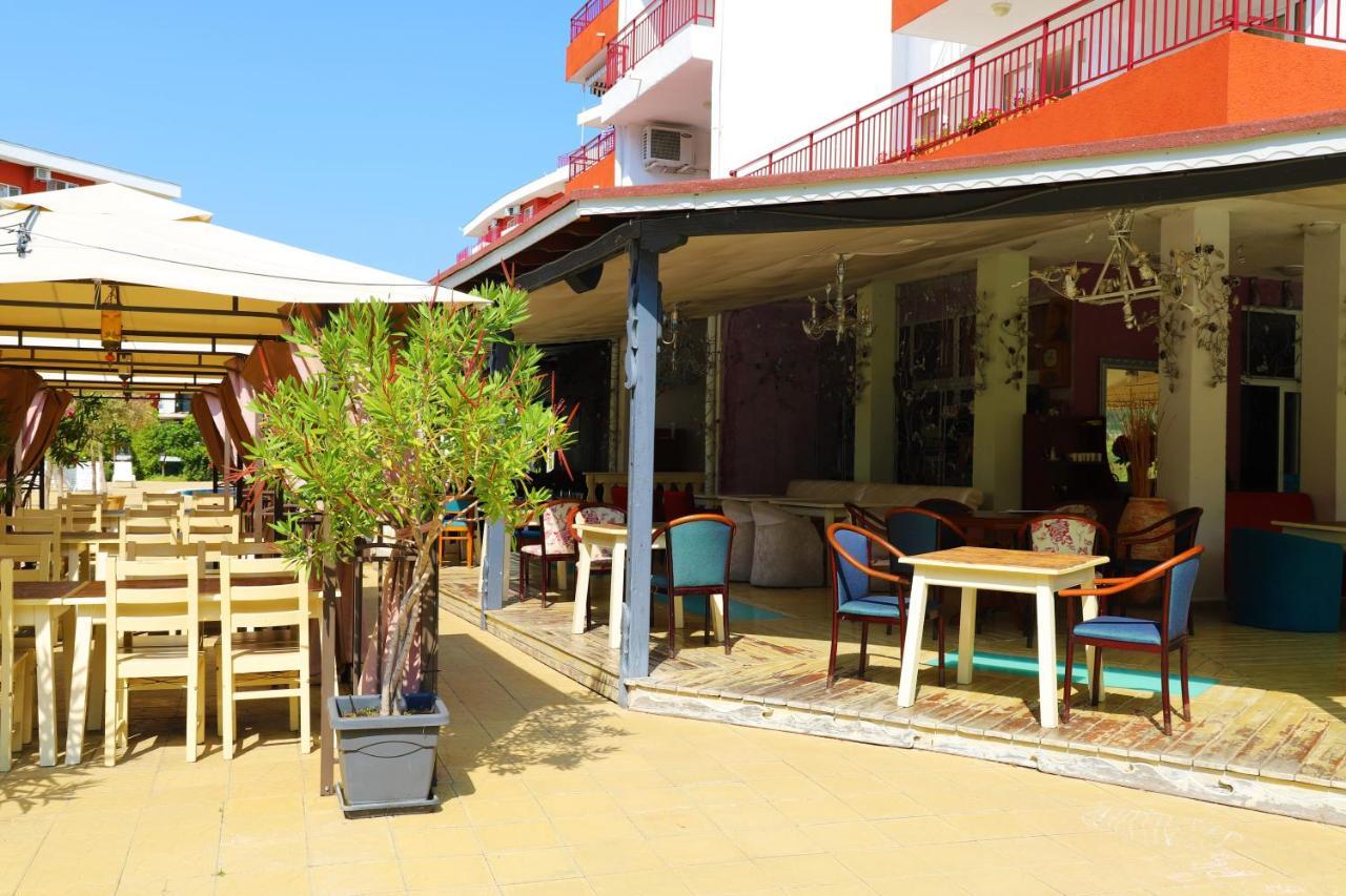Fort Noks - Menada Apartments Sveti Vlas Esterno foto