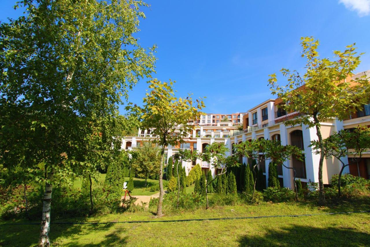 Fort Noks - Menada Apartments Sveti Vlas Esterno foto