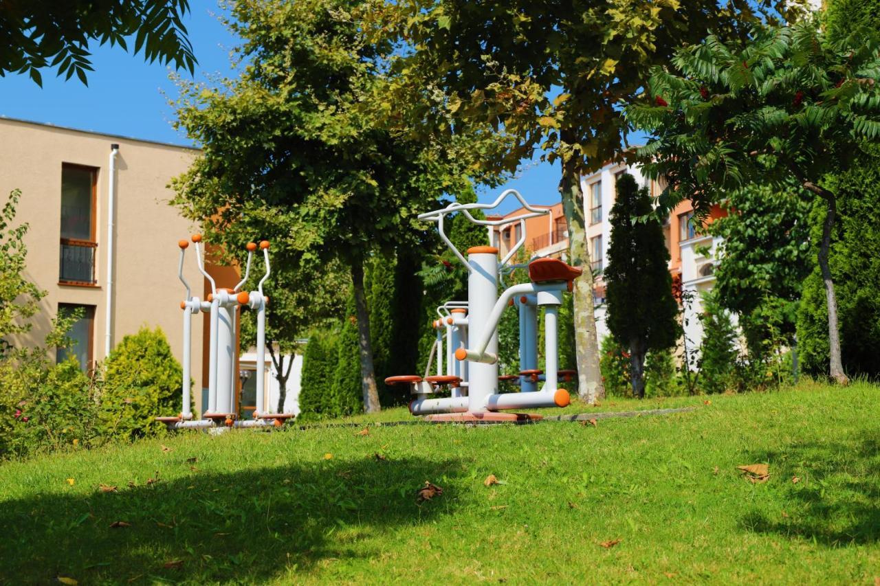Fort Noks - Menada Apartments Sveti Vlas Esterno foto